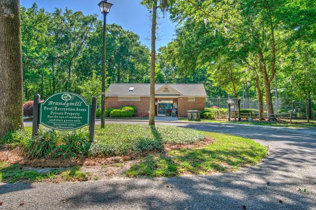 105 Wainwright Manor, Summerville, SC 29485