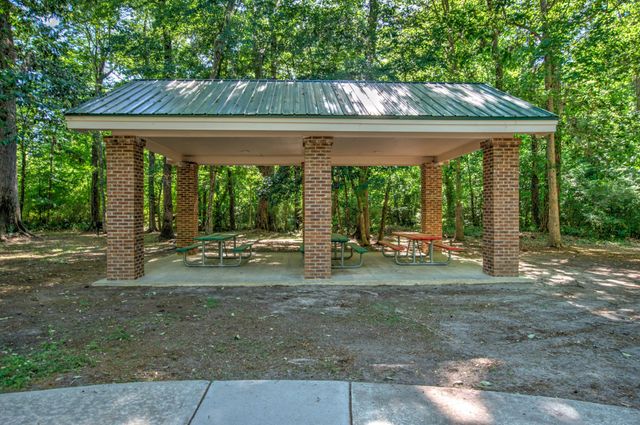 105 Wainwright Manor, Summerville, SC 29485