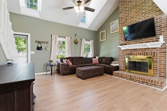 105 Wainwright Manor, Summerville, SC 29485