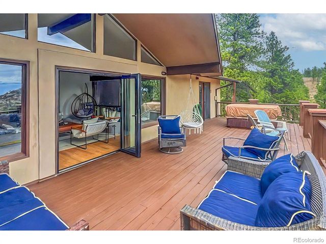 76 Pine Tree Lane, Boulder, CO 80304