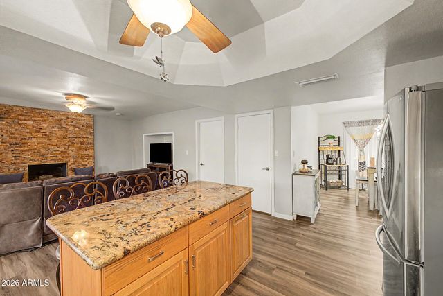 4966 W ONYX Avenue, Glendale, AZ 85302