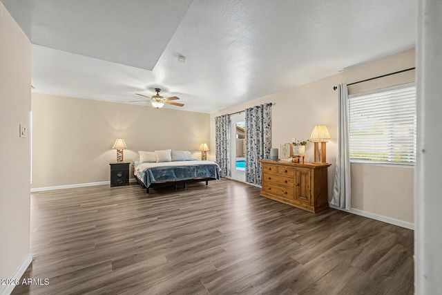 4966 W ONYX Avenue, Glendale, AZ 85302