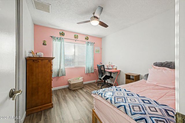 4966 W ONYX Avenue, Glendale, AZ 85302