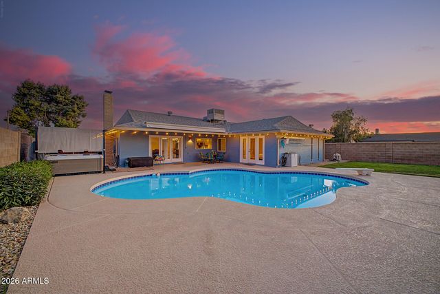 4966 W ONYX Avenue, Glendale, AZ 85302