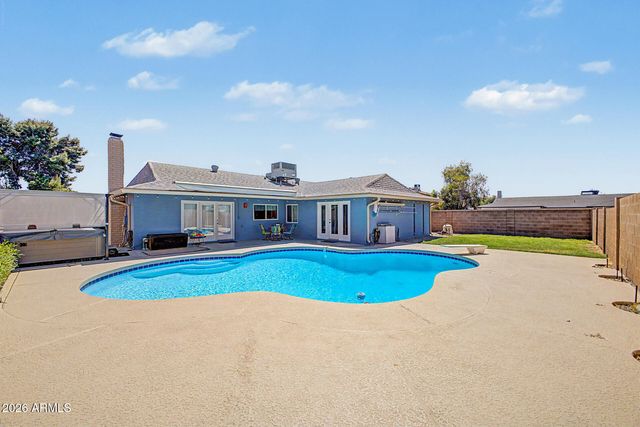 4966 W ONYX Avenue, Glendale, AZ 85302