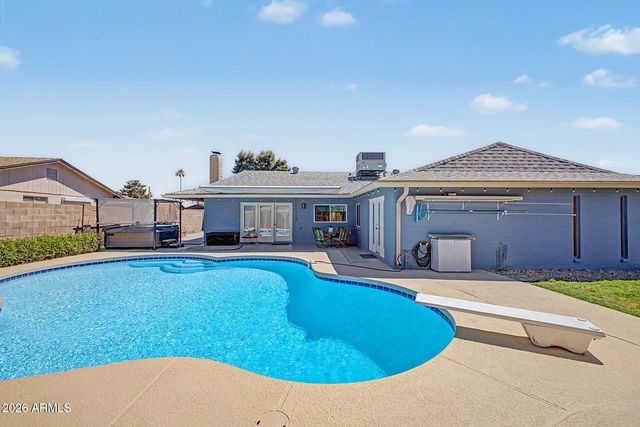 4966 W ONYX Avenue, Glendale, AZ 85302