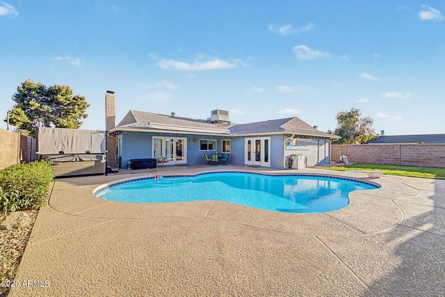 4966 W ONYX Avenue, Glendale, AZ 85302