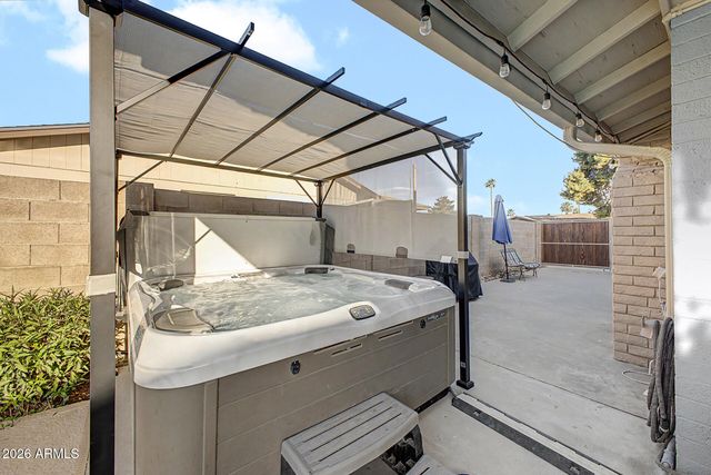 4966 W ONYX Avenue, Glendale, AZ 85302