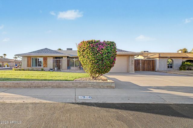 4966 W ONYX Avenue, Glendale, AZ 85302