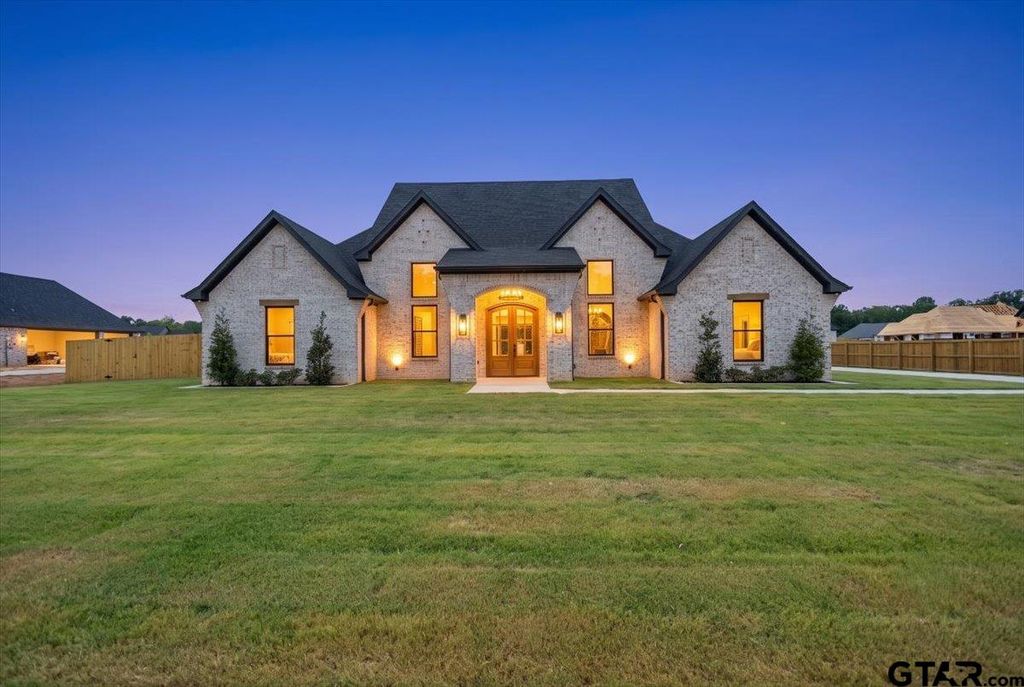 12311 Madison Xing, Bullard, TX 75757