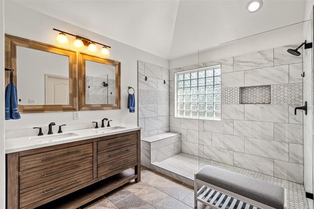 1609 Desperado Road, Fort Worth, TX 76131