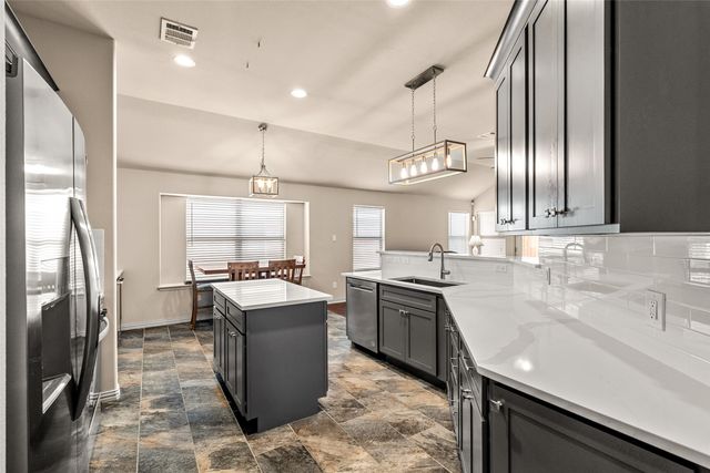 1609 Desperado Road, Fort Worth, TX 76131