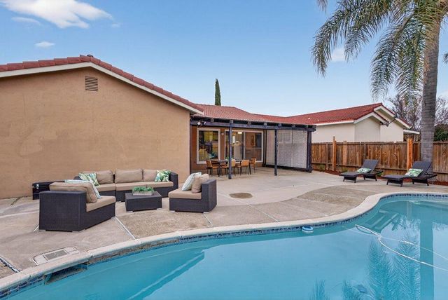 296 Omira Drive, San Jose, CA 95123