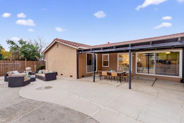 296 Omira Drive, San Jose, CA 95123