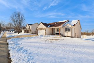 2818 E Kenyon Avenue, Des Moines, IA 50320