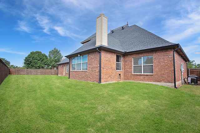 1717 Dakota Drive, Graham, TX 76450