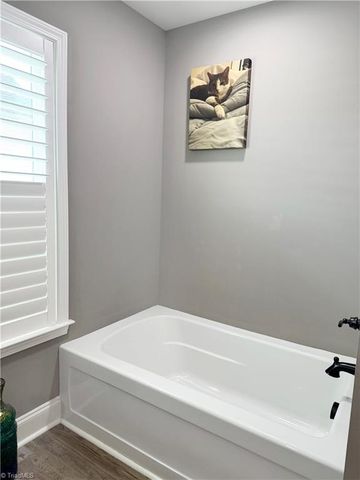 114 Brooke Ridge Drive, Thomasville, NC 27360