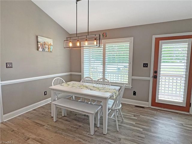 114 Brooke Ridge Drive, Thomasville, NC 27360