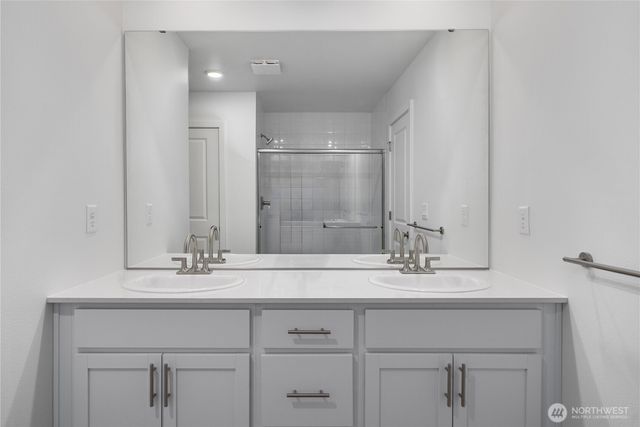 697 Salzer Creek Drive, Centralia, WA 98531