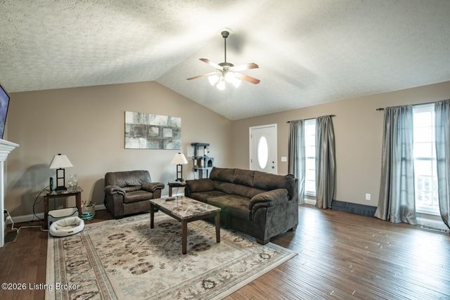 16 Sarah Ct, Rineyville, KY 40162