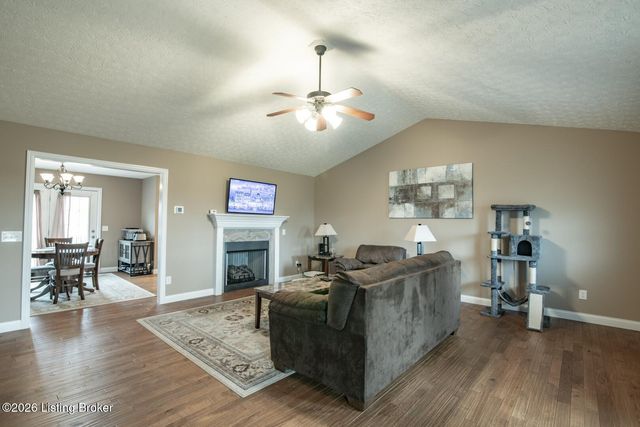 16 Sarah Ct, Rineyville, KY 40162
