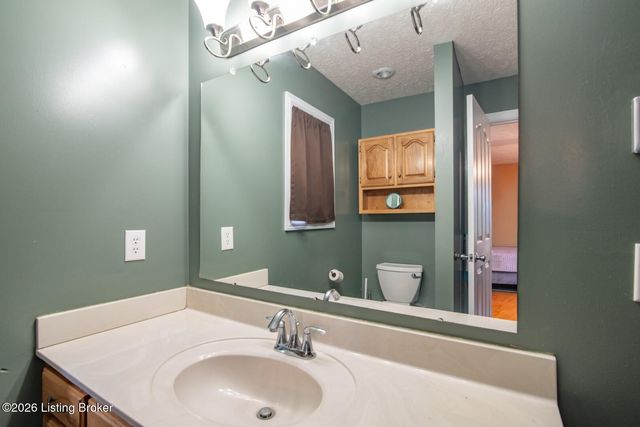 16 Sarah Ct, Rineyville, KY 40162