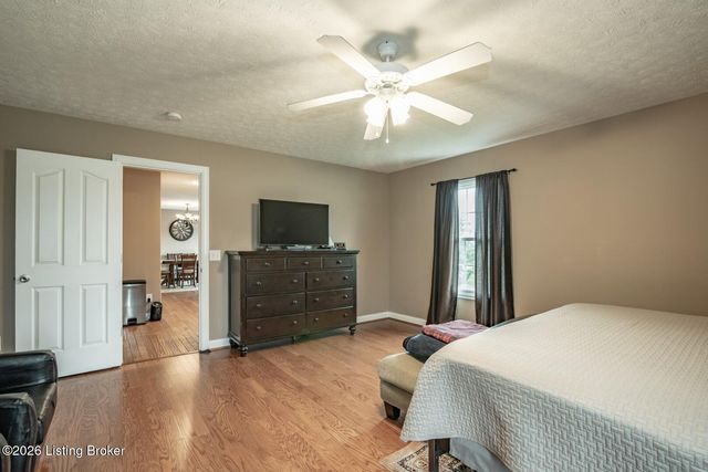16 Sarah Ct, Rineyville, KY 40162