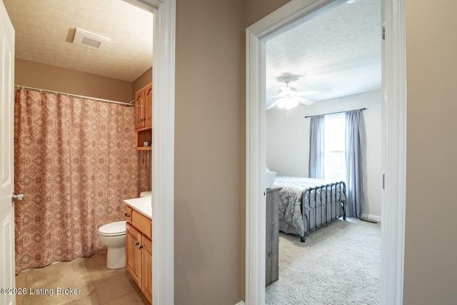 16 Sarah Ct, Rineyville, KY 40162