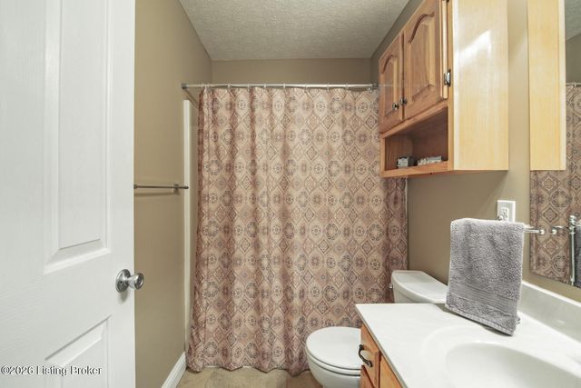 16 Sarah Ct, Rineyville, KY 40162