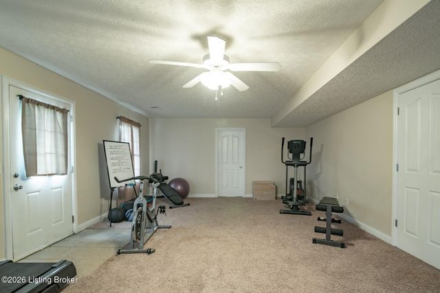 16 Sarah Ct, Rineyville, KY 40162