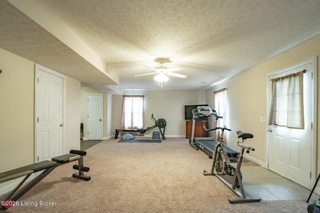 16 Sarah Ct, Rineyville, KY 40162
