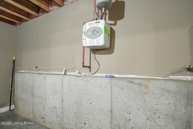 16 Sarah Ct, Rineyville, KY 40162