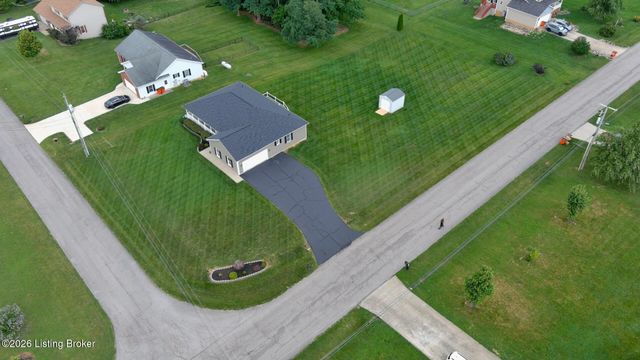 16 Sarah Ct, Rineyville, KY 40162