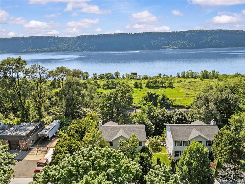 349 Warburton Avenue, Hastings-on-hudson, NY 10706