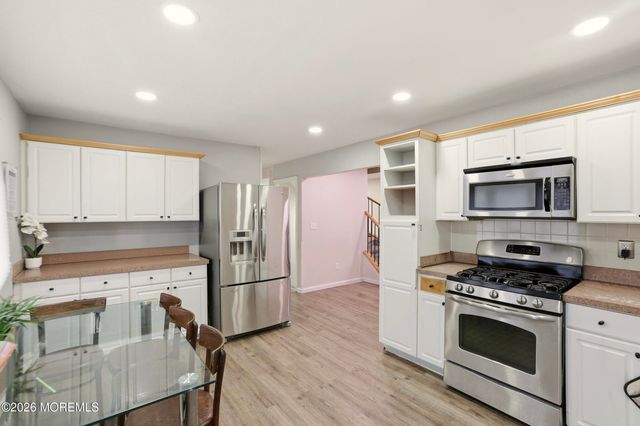 13 Fordham Road, Jackson, NJ 08527