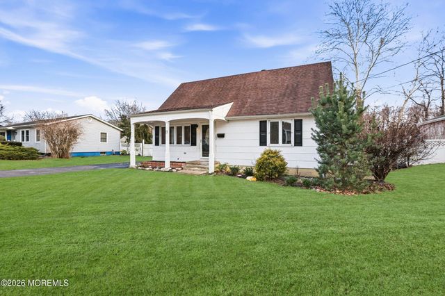 13 Fordham Road, Jackson, NJ 08527