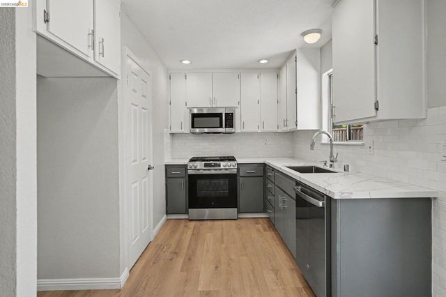 4241 Salgado Ave, Oakley, CA 94561