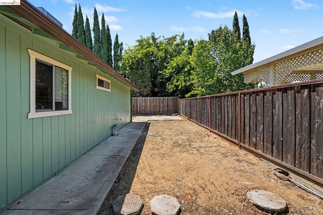 4241 Salgado Ave, Oakley, CA 94561