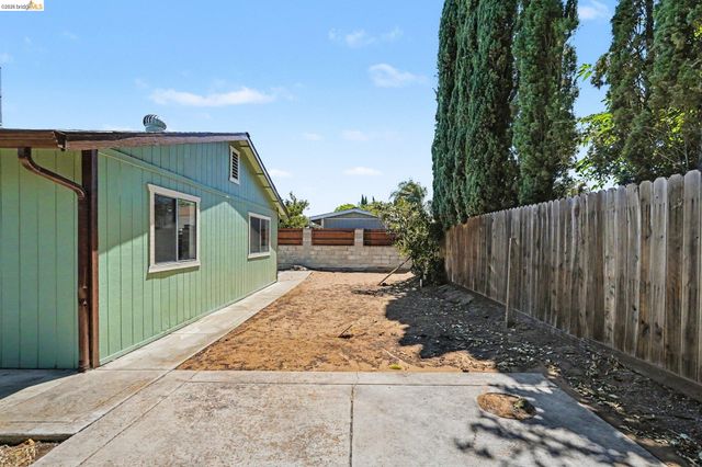 4241 Salgado Ave, Oakley, CA 94561