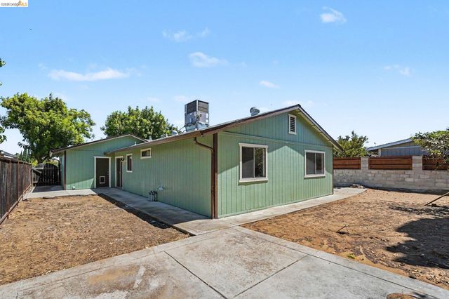 4241 Salgado Ave, Oakley, CA 94561