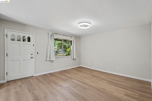 4241 Salgado Ave, Oakley, CA 94561