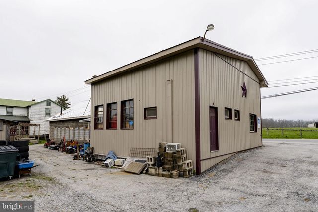 5242 OLD PHILADELPHIA PIKE, Kinzers, PA 17535