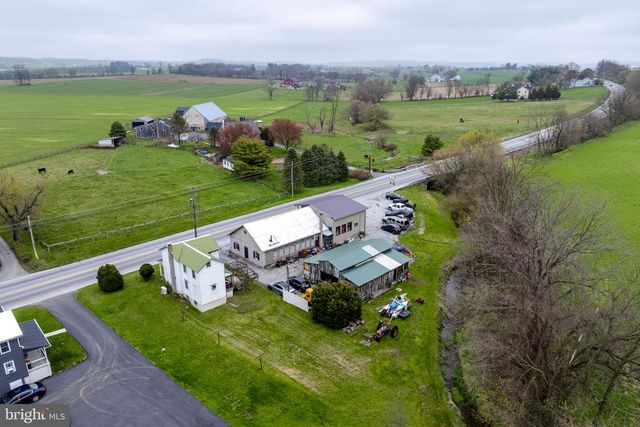 5242 OLD PHILADELPHIA PIKE, Kinzers, PA 17535
