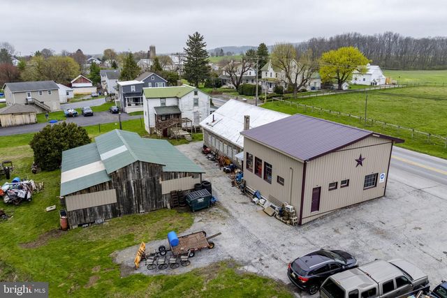 5242 OLD PHILADELPHIA PIKE, Kinzers, PA 17535