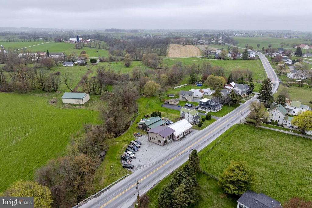 5242 OLD PHILADELPHIA PIKE, Kinzers, PA 17535