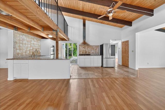111 Hillside Road, San Juan Bautista, CA 95045