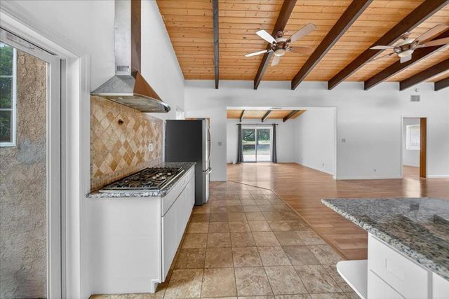 111 Hillside Road, San Juan Bautista, CA 95045