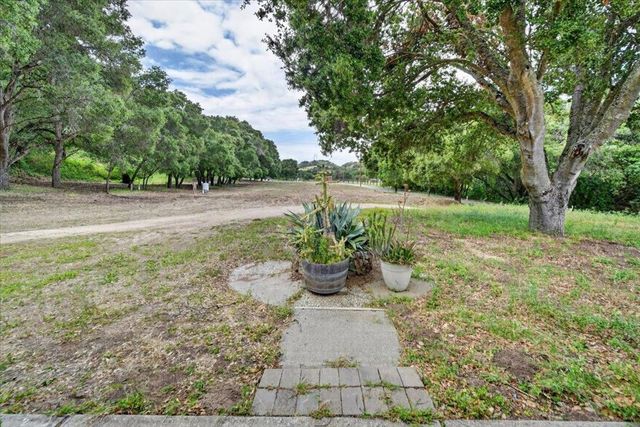 111 Hillside Road, San Juan Bautista, CA 95045