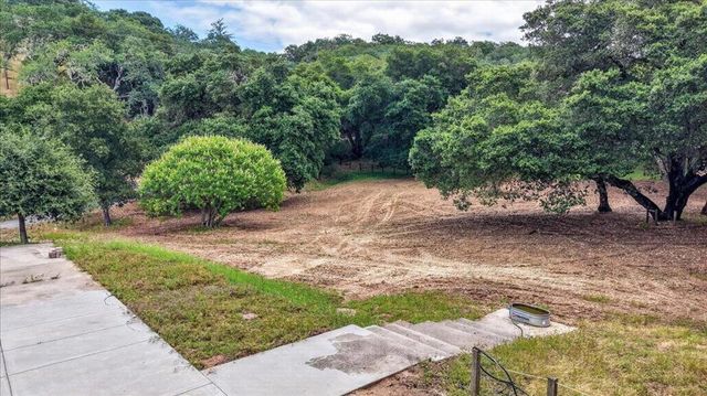 111 Hillside Road, San Juan Bautista, CA 95045