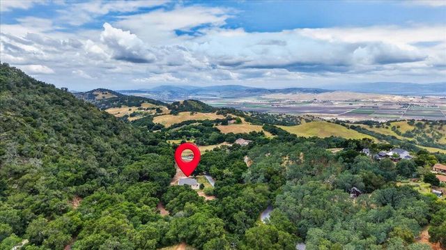 111 Hillside Road, San Juan Bautista, CA 95045